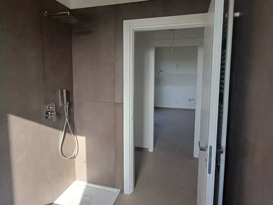 Immagine 27 di Bilocale in vendita  a Montechiarugolo