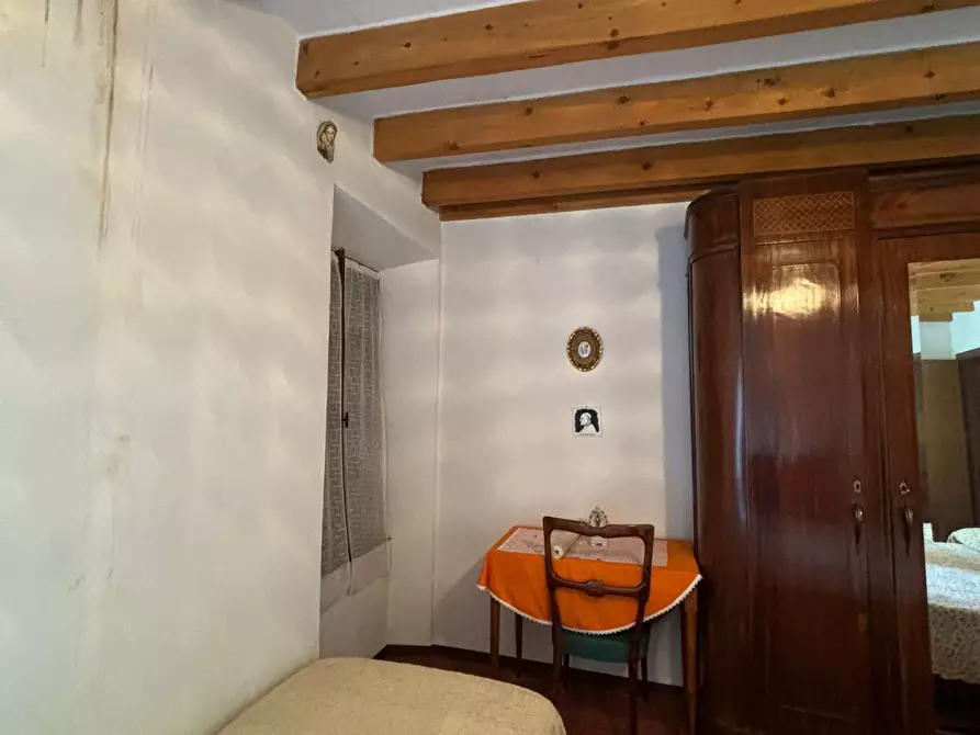 Immagine 30 di Porzione di casa in vendita  a Terenzo