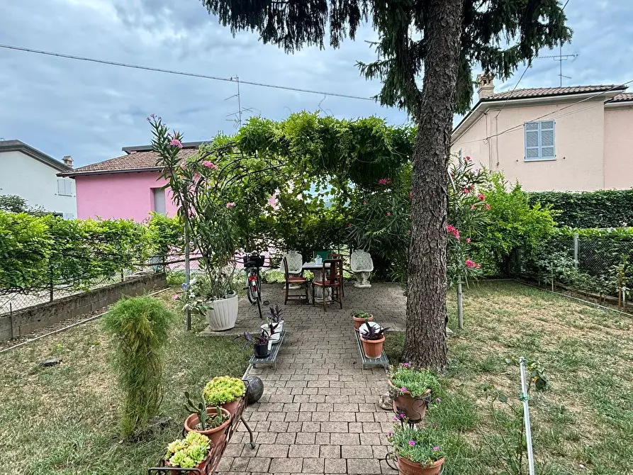 Immagine 6 di Monolocale in affitto  a Medesano