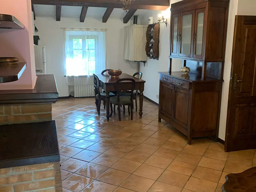 Immagine 6 di Trilocale in affitto  a Varano De' Melegari