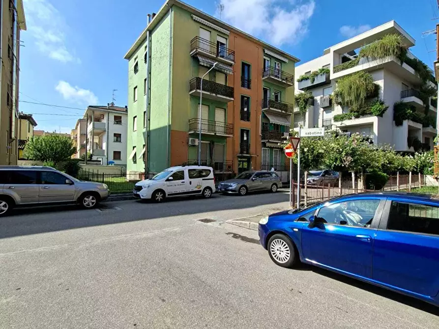 Immagine 3 di Trilocale in vendita  a Fidenza