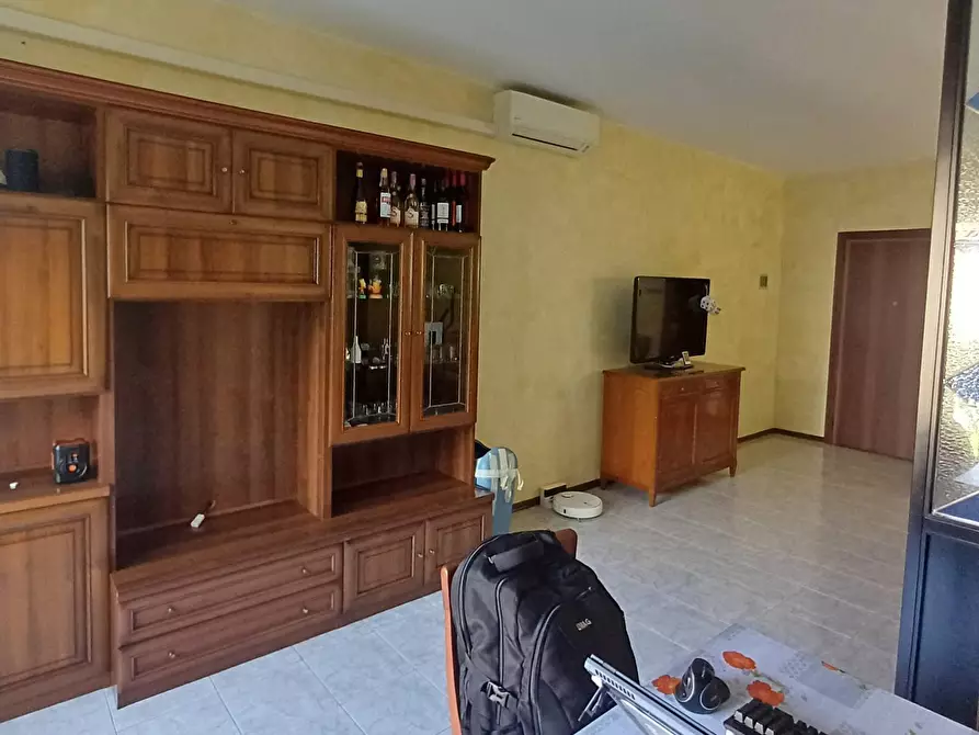 Immagine 13 di Trilocale in vendita  a Medesano