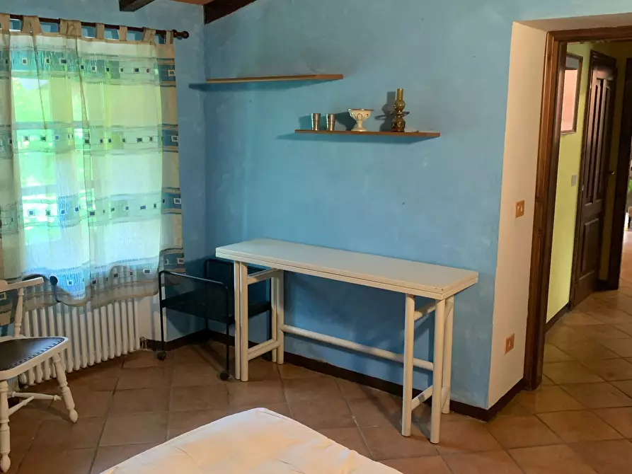 Immagine 11 di Trilocale in affitto  a Varano De' Melegari