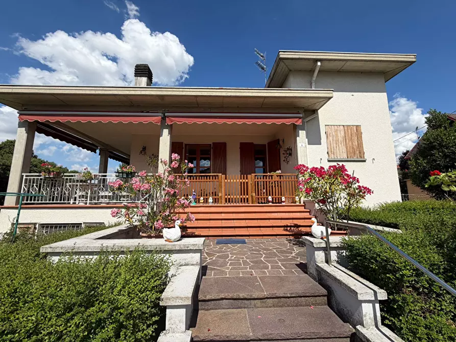 Immagine 9 di Casa indipendente in vendita  a Collecchio
