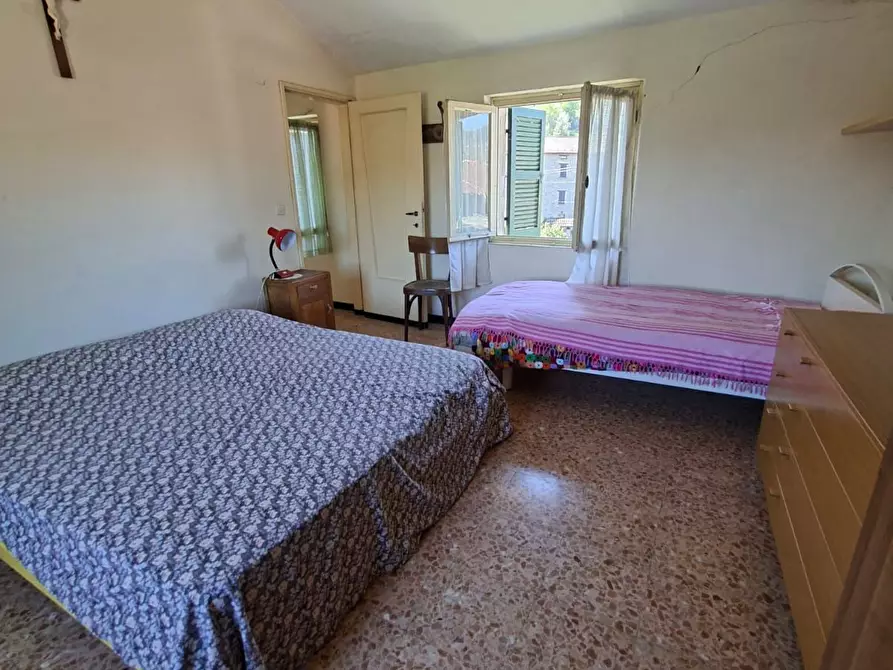 Immagine 15 di Casa indipendente in vendita  a Bore