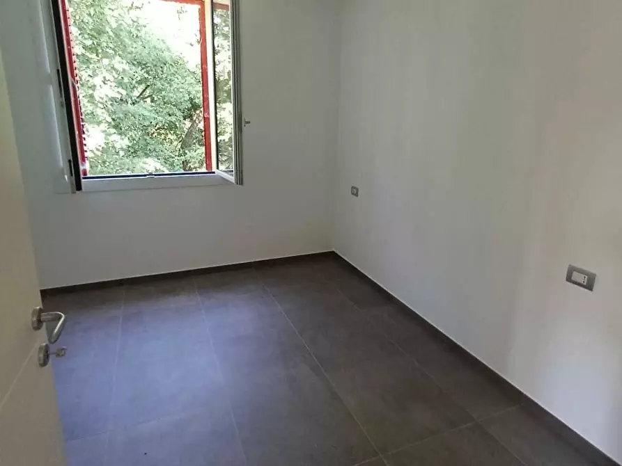 Immagine 14 di Trilocale in vendita  a Medesano