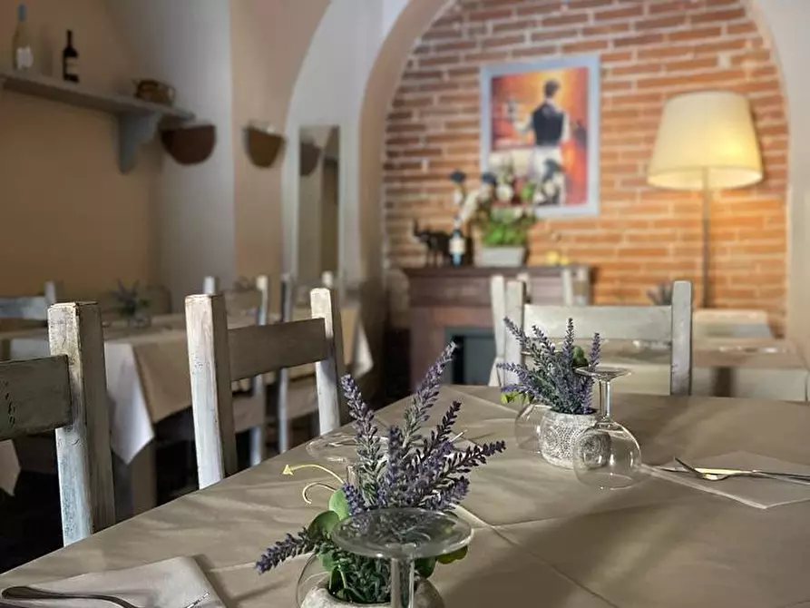 Immagine 1 di Bar / Ristorante in vendita  in piazza eroi dei due mondi 4/5 a Orbetello