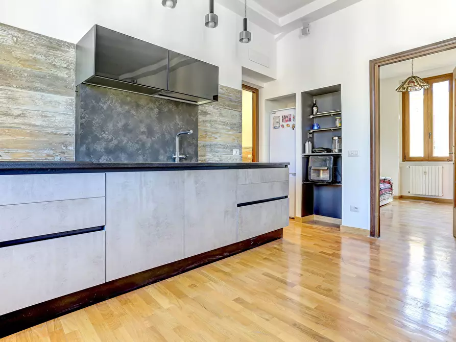 Immagine 12 di Trilocale in vendita  in VIA DI SAN GIOVANNI IN LATERANO 190 a Roma