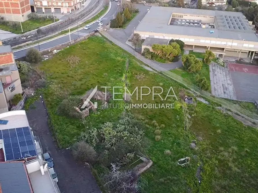 Immagine 12 di Terreno industriale in vendita  a Adrano