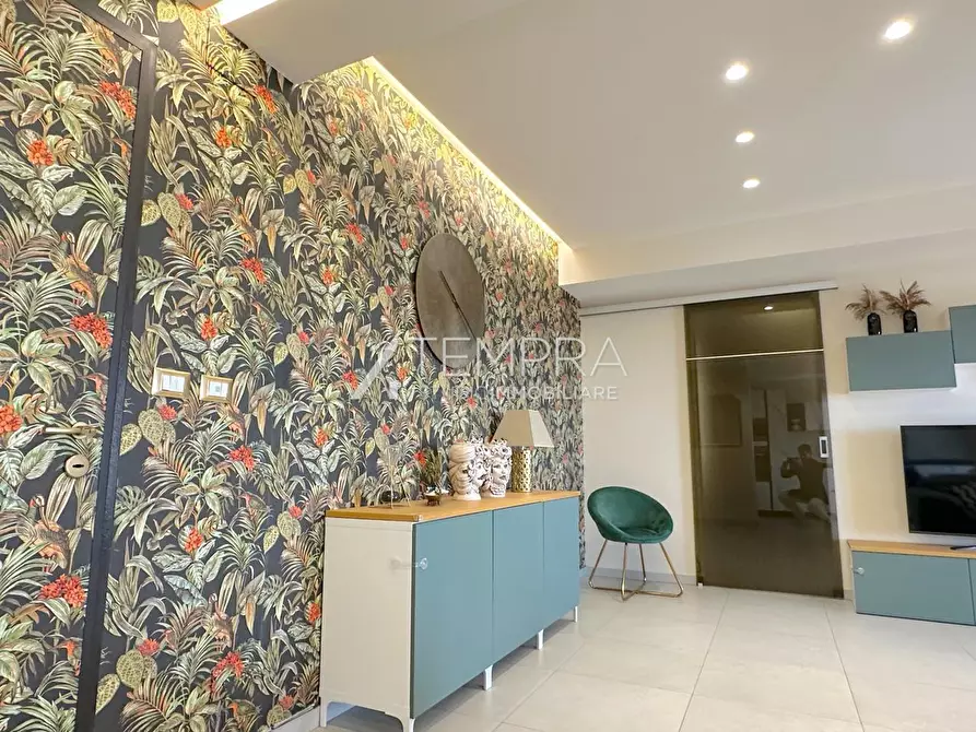 Immagine 5 di Appartamento in vendita  in VIA PASCAL a Adrano