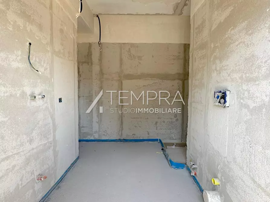 Immagine 22 di Appartamento in vendita  a Adrano