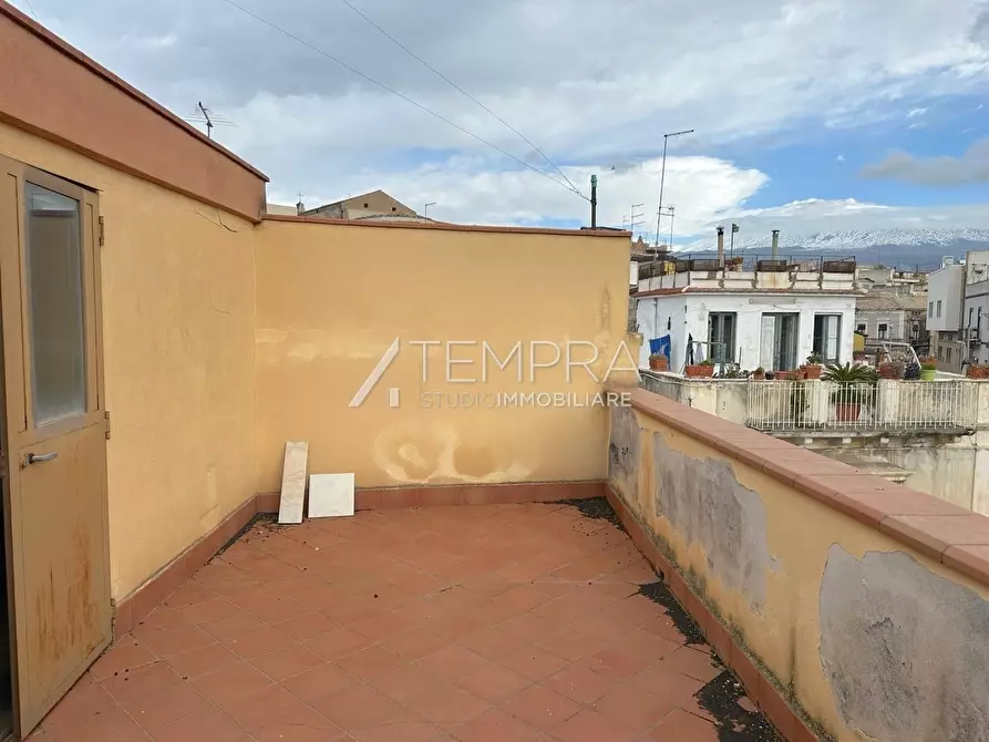 Immagine 22 di Casa indipendente in vendita  a Adrano