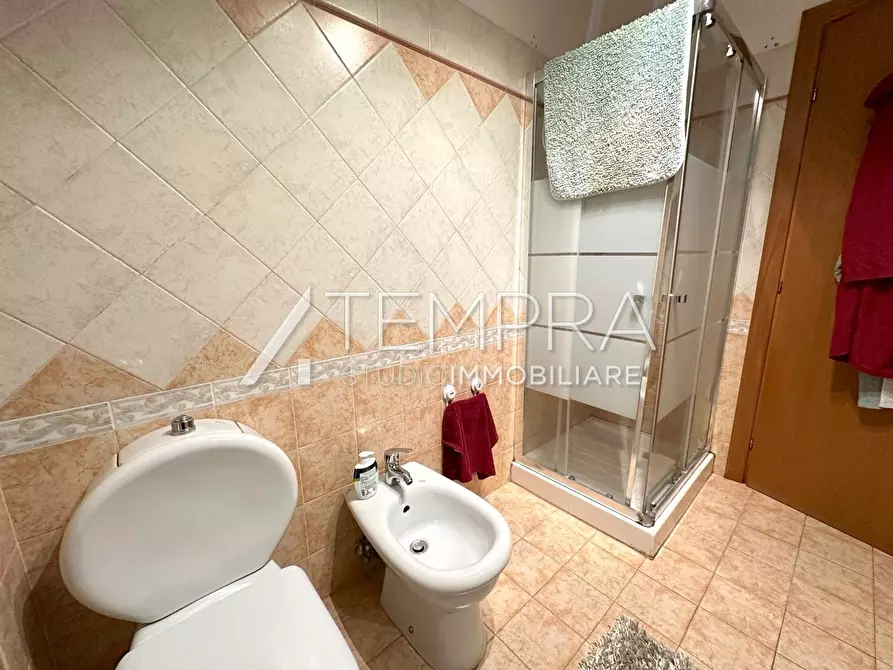 Immagine 11 di Appartamento in vendita  a Aci Castello