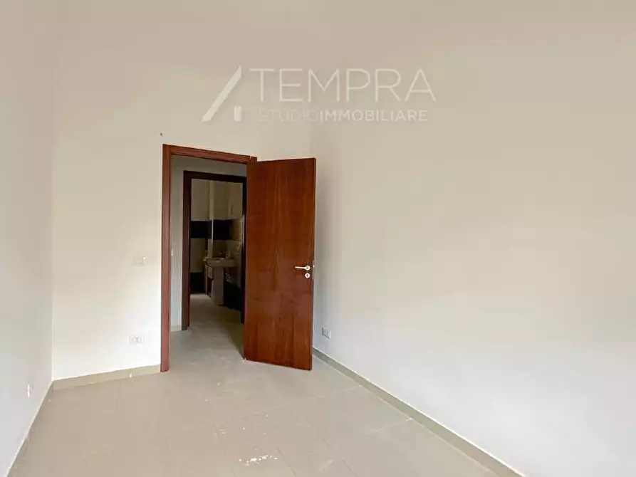 Immagine 12 di Appartamento in vendita  in Via Ninfa Talia a Adrano