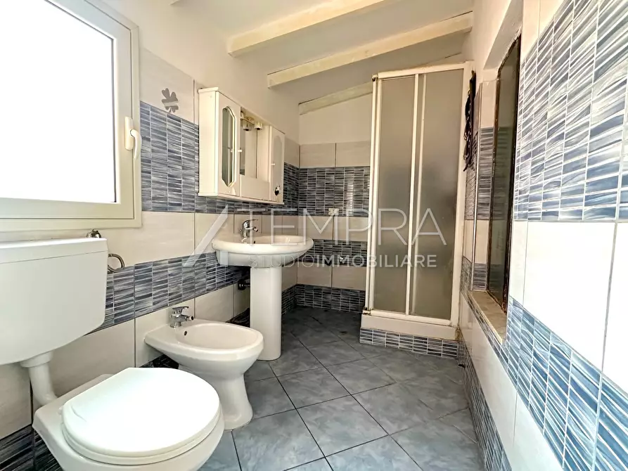 Immagine 7 di Casa indipendente in vendita  a Adrano