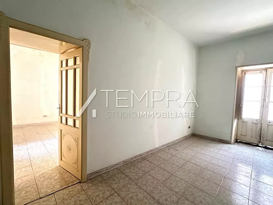 Immagine 5 di Casa indipendente in vendita  a Adrano