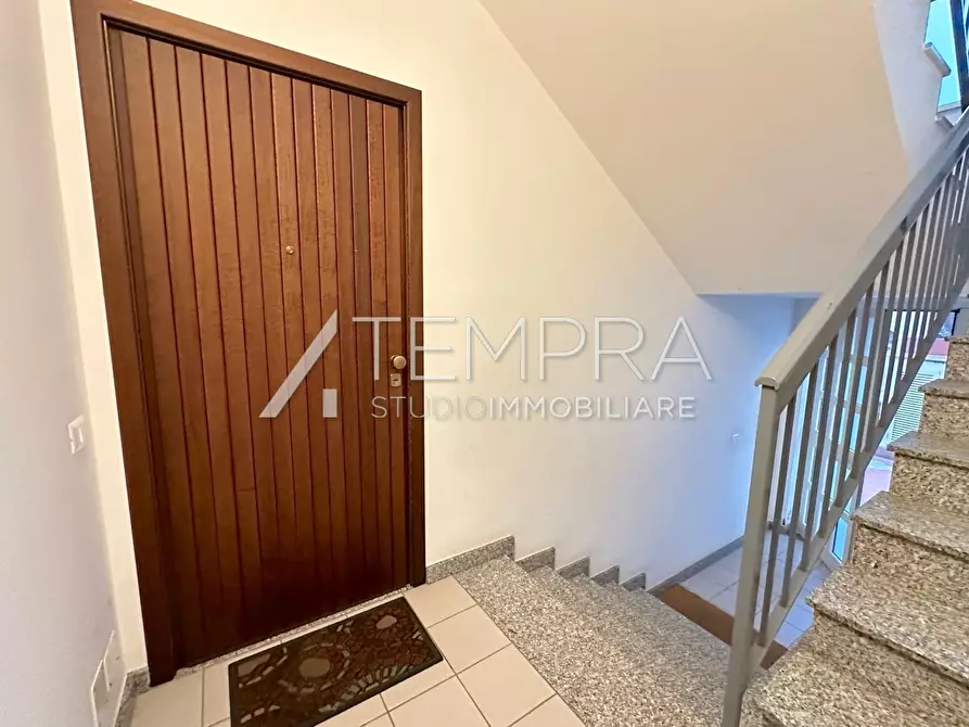 Immagine 26 di Appartamento in vendita  a Aci Castello