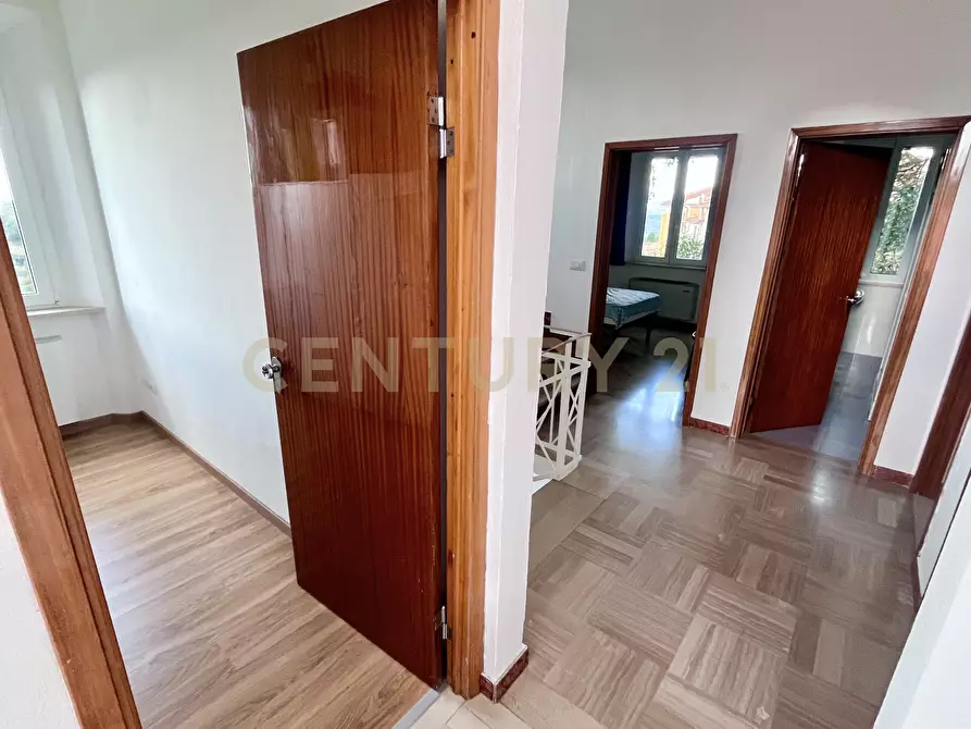 Immagine 24 di Villa in vendita  in Piazza Barbana 35 a Scansano