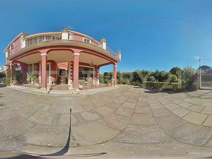 Immagine 146 di Villa in vendita  in Via Ottavia Penna 50 a Caltagirone