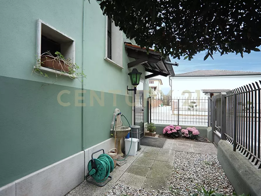 Immagine 51 di Pentalocale in vendita  in Via Giuseppe Garibaldi 5 a Casaleone