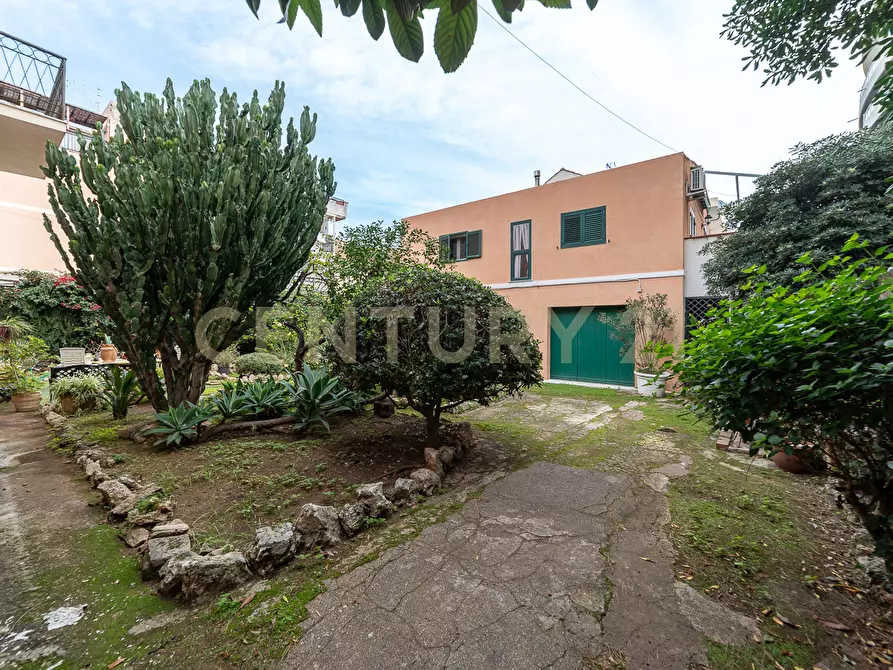 Immagine 4 di Villa in vendita  in Viale Scala Greca a Siracusa