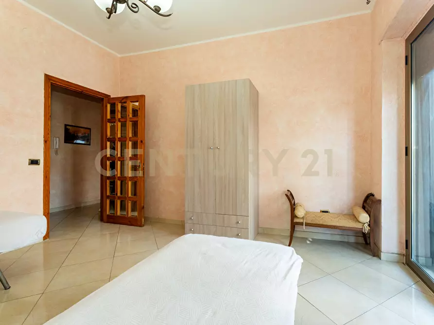 Immagine 21 di Trilocale in vendita  in Via Vittorio Emanuele II 627 a Catania