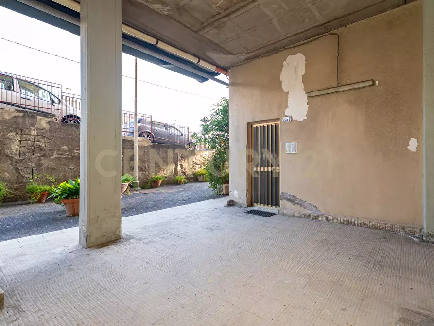 Immagine 52 di Pentalocale in vendita  in Viale Nitta 16b a Catania