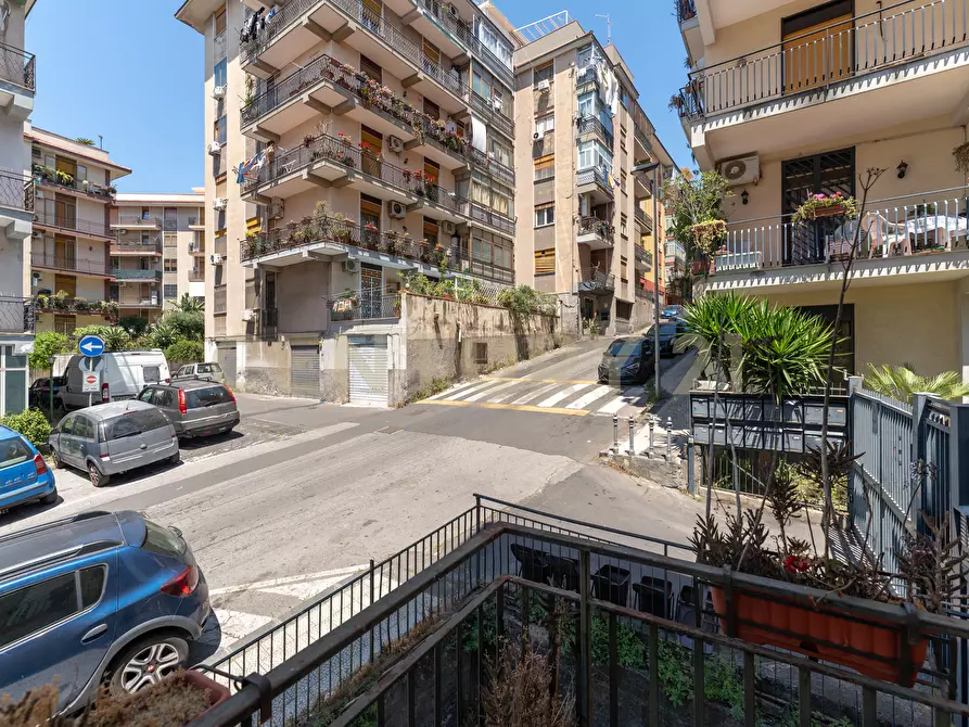 Immagine 47 di Appartamento in vendita  in Via Carmelitani 6 a San Giovanni La Punta