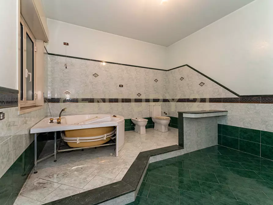 Immagine 104 di Villa in vendita  in Via delle Camelie 20 a Misterbianco