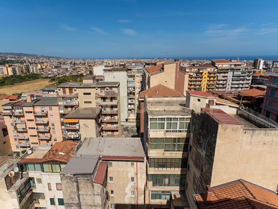 Immagine 60 di Attico in vendita  in Viale Mario Rapisardi 314 a Catania