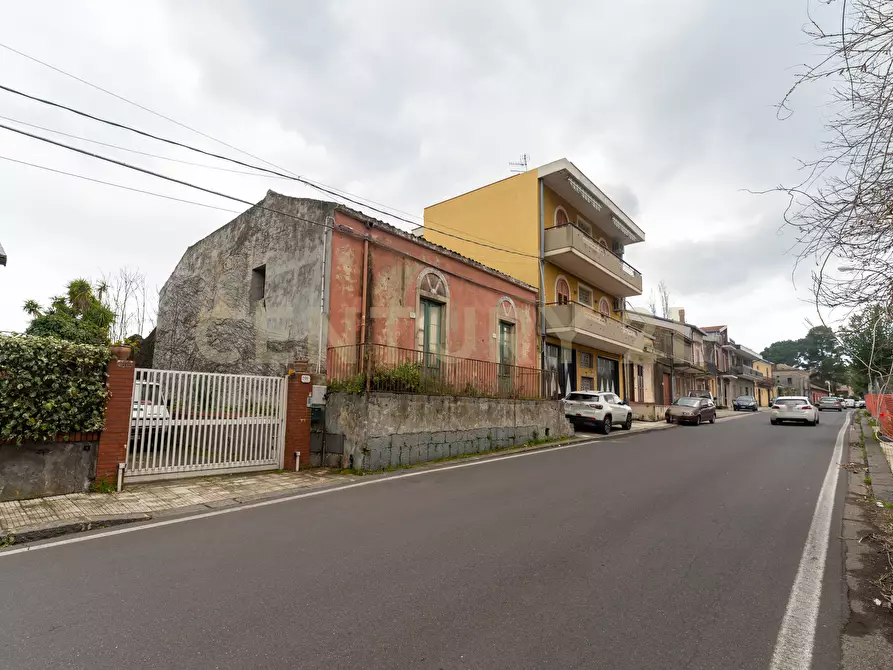 Immagine 5 di Casa indipendente in vendita  in Via Armando Diaz 262 a Zafferana Etnea