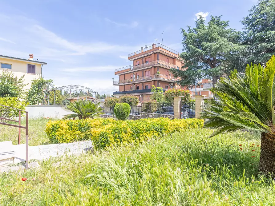 Immagine 36 di Trilocale in vendita  in Via Francavilla Fontana 37 a Roma