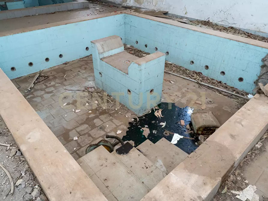 Immagine 52 di Palazzo in vendita  in SP13 53 a Motta Sant'anastasia