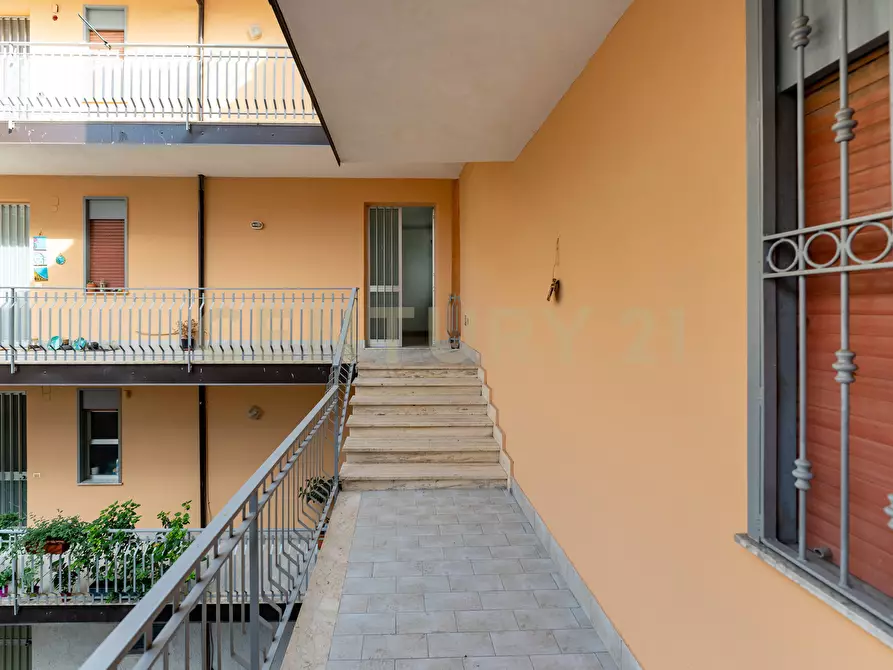 Immagine 8 di Bilocale in vendita  in via regina del cielo 125/b a Fiumefreddo Di Sicilia