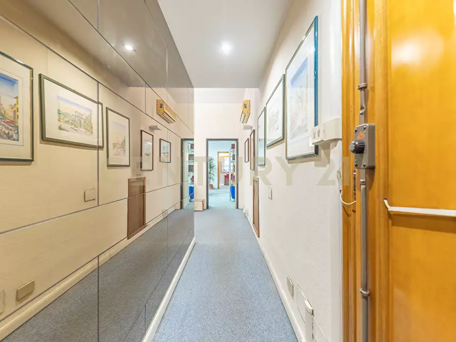 Immagine 9 di Quadrilocale in vendita  in Via Leon Pancaldo 26 a Roma