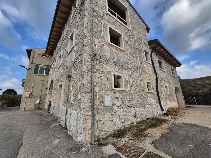 Immagine 5 di Palazzo in vendita  in Via Vigolo 1 a Negrar di Valpolicella