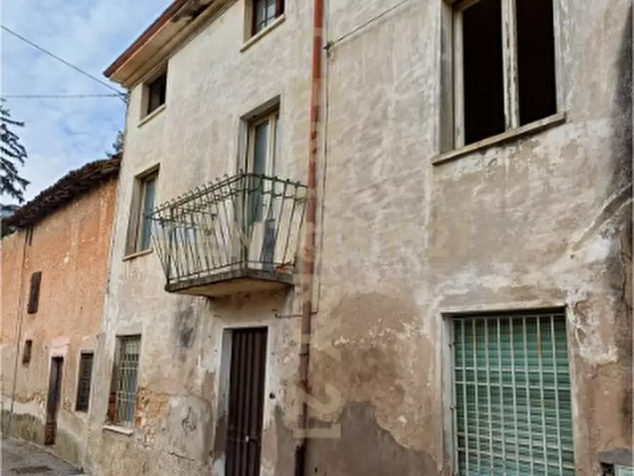 Immagine 2 di Rustico / casale in vendita  in Via Gorghello 2 a Cazzano Di Tramigna