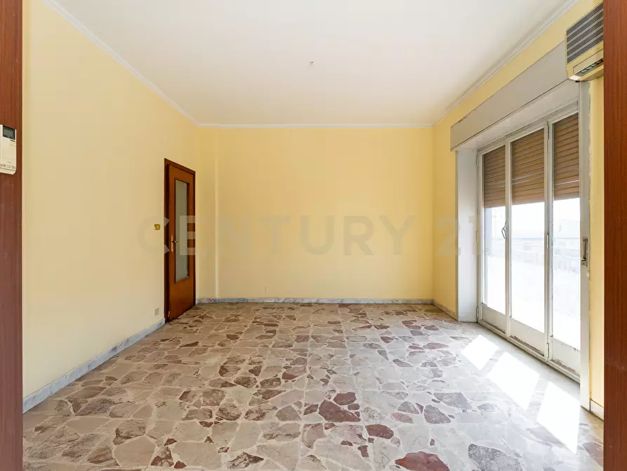 Immagine 23 di Pentalocale in vendita  in Via Carnazza 2 a Tremestieri Etneo