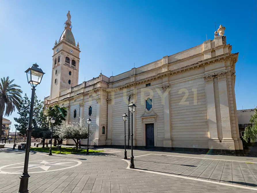 Immagine 34 di Locale commerciale in vendita  in Via Antonio Gramsci 3434 a Fiumefreddo Di Sicilia