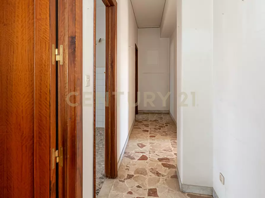 Immagine 26 di Trilocale in vendita  in Via Veronica 6767 a Aci Sant'antonio