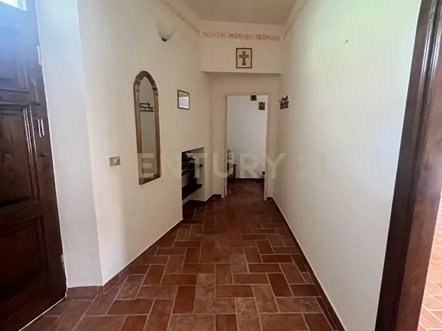 Immagine 13 di Bilocale in vendita  in Via delle Pieve 9 a Semproniano