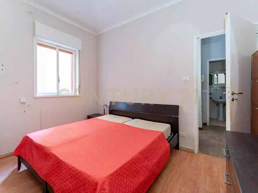 Immagine 13 di Bilocale in vendita  in Via Conte di Torino 63 a Catania