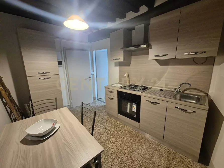 Immagine 5 di Bilocale in vendita  in Piazza Porta Conti 23 a Civitella Paganico