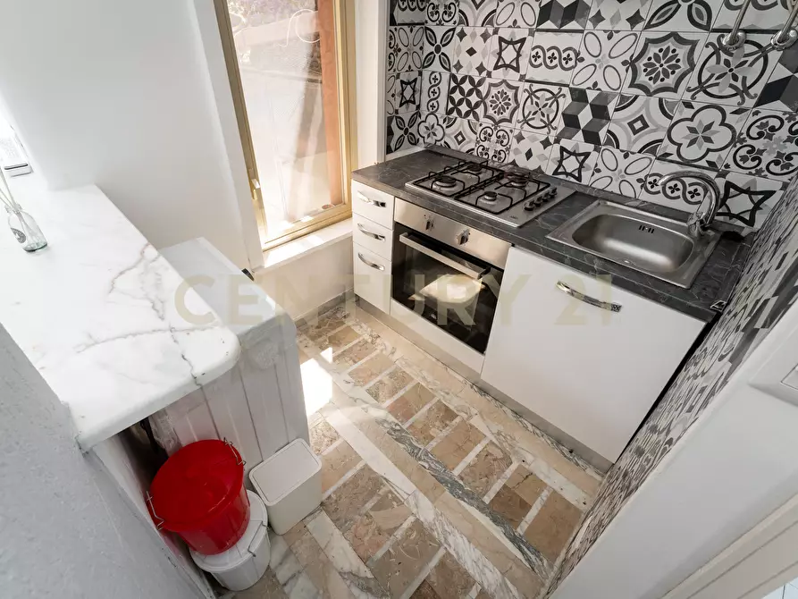 Immagine 14 di Bilocale in vendita  in Via G. M. Frontini 49 a Aci Castello