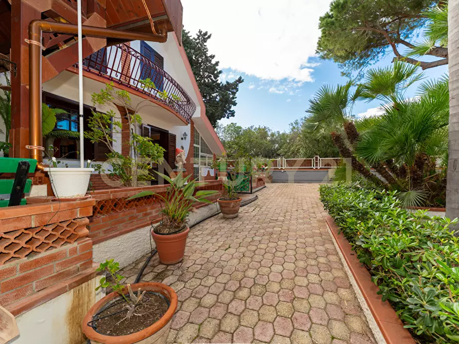 Immagine 14 di Villa in vendita  in Via Spinelli 44 a Augusta