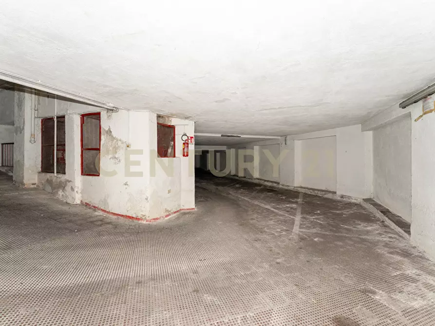 Immagine 14 di Garage in vendita  in Via Giacomo Leopardi 119 a Catania