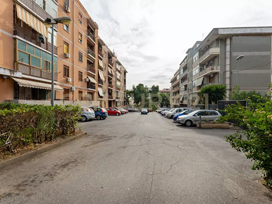 Immagine 24 di Trilocale in vendita  in Corso Indipendenza 230 a Catania