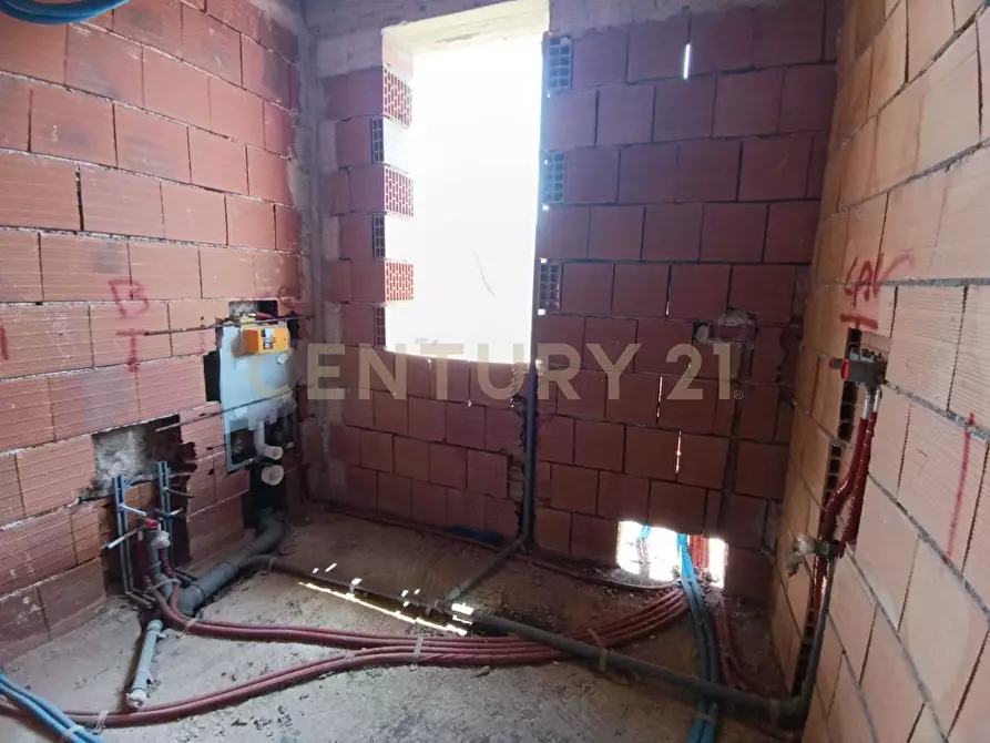 Immagine 49 di Casa bifamiliare in vendita  in VIA LEONCAVALLO 7 a Aci Sant'antonio