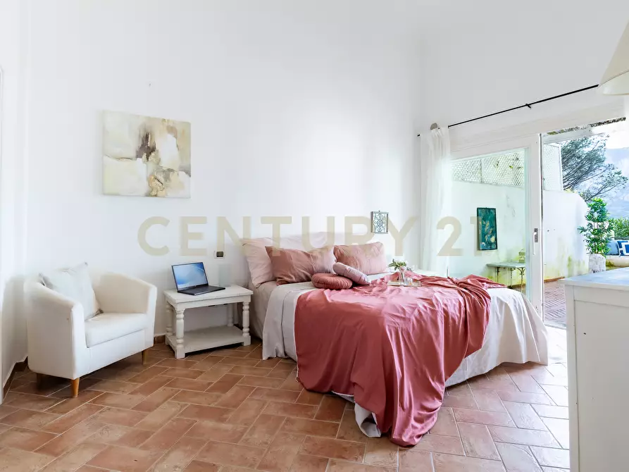 Immagine 27 di Villa in vendita  in Via Tuoro 11 a Capri