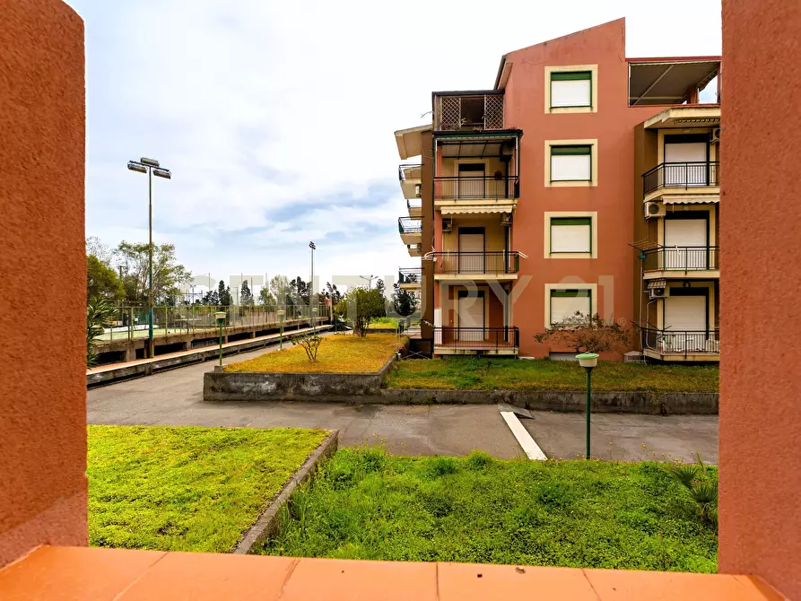 Immagine 20 di Appartamento in vendita  in Contrada Pietrenere 17 a Giardini-Naxos